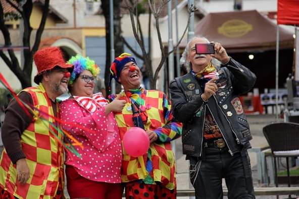 Amanhã é dia de curtir a Feira Estação Ateliê