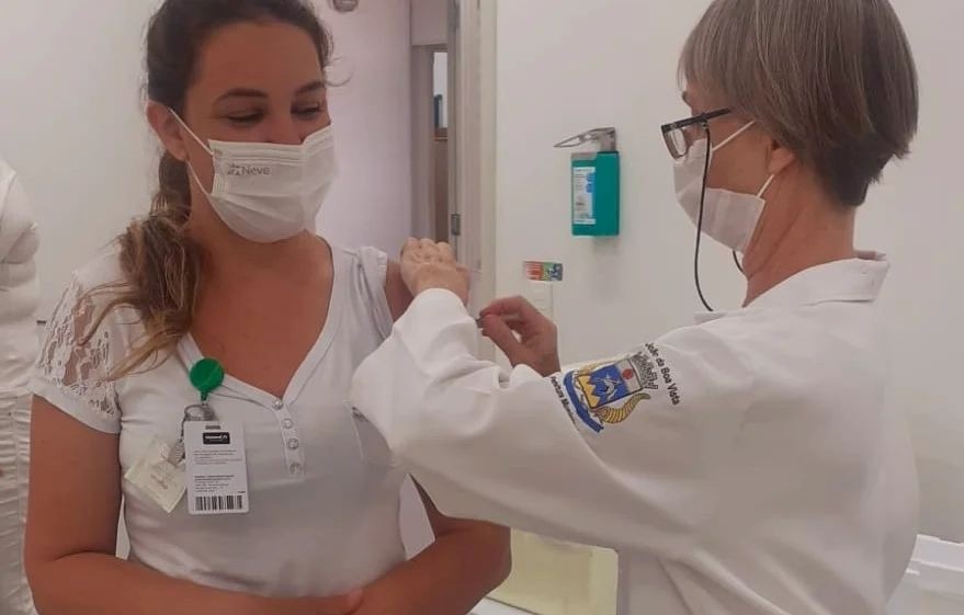 Prefeitura garante vacina da meningite aos funcionários dos hospitais