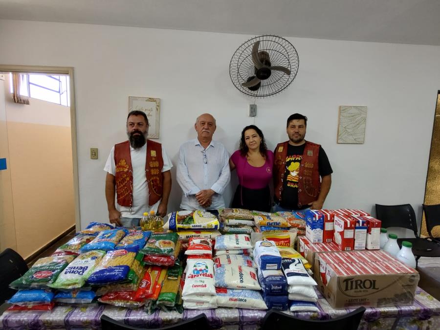 Assistência Social recebe alimentos arrecadados no Bloco Carna Rock