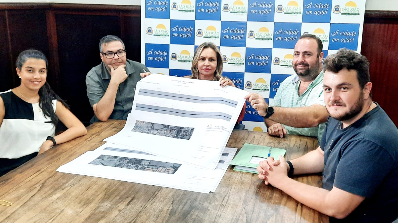 Prefeitura assina contrato para recapeamento da Estrada Vicinal João Batista Merlin