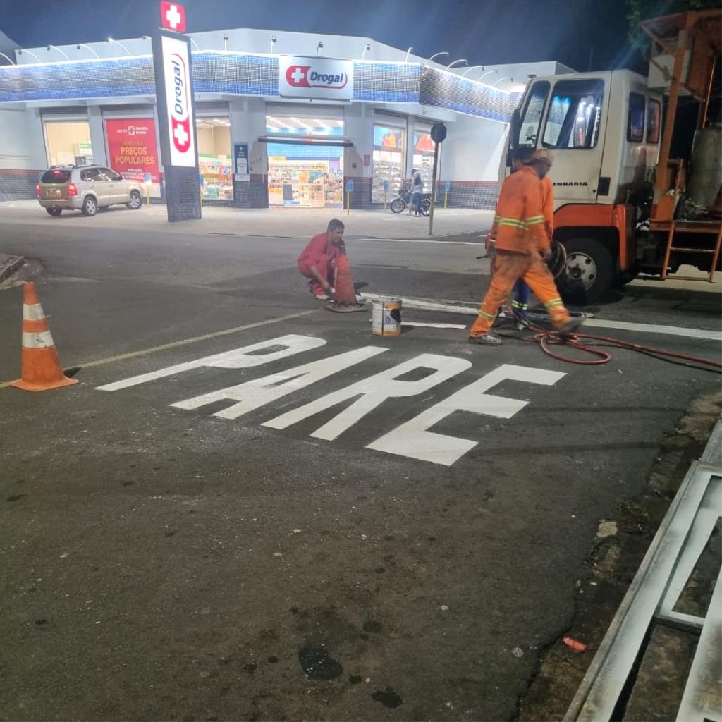 Imagem de Departamento de Trânsito realiza trabalho na parte alta da cidade