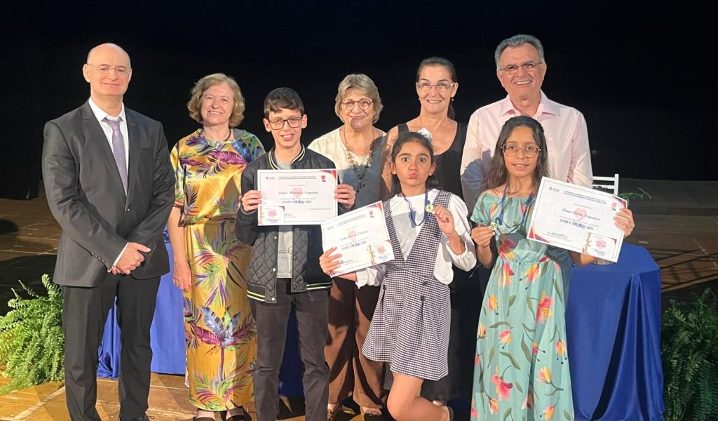 Educação Municipal encerra programa Viver e Ser Feliz 2025 com premiação de talentos