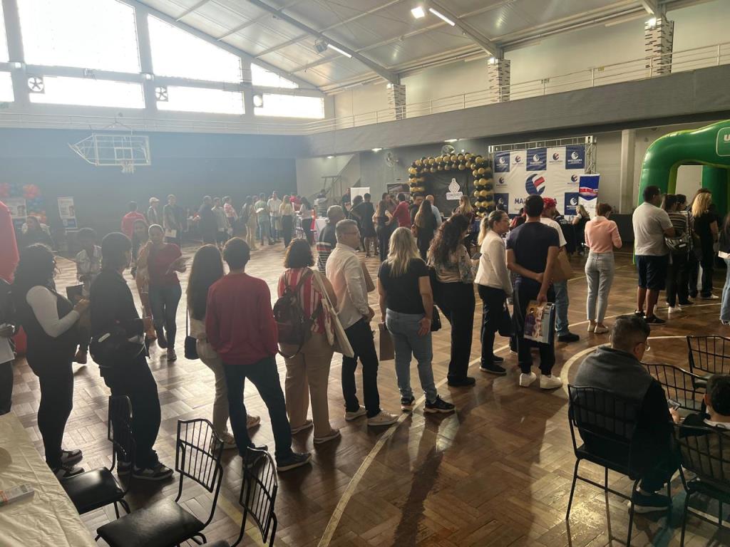 Imagem de Feirão de Empregos reúne mais de 500 participantes e oferta mais de 100 vagas em São João da Boa Vista