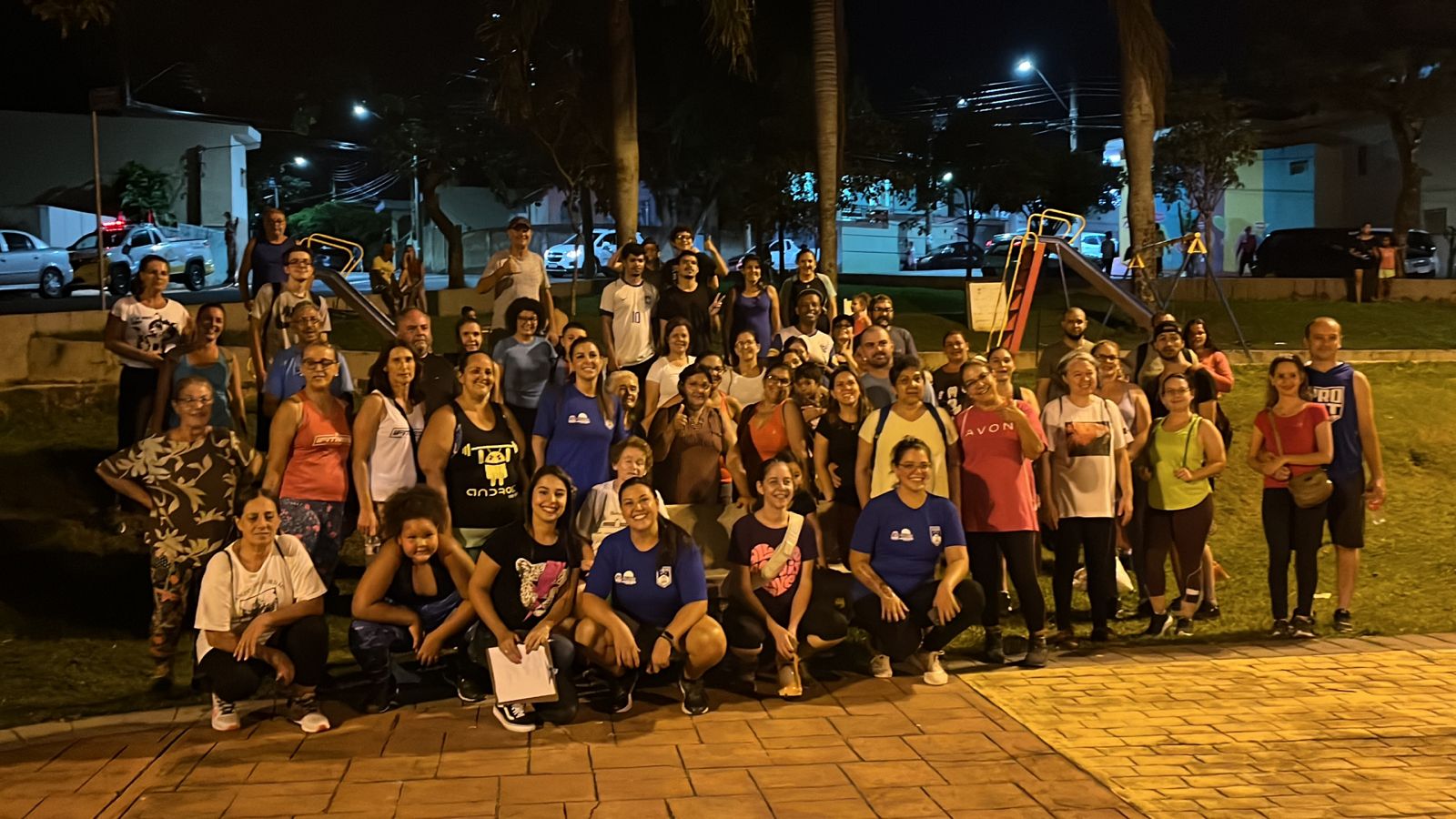 Caminhada da Lua Cheia reúne 85 participantes