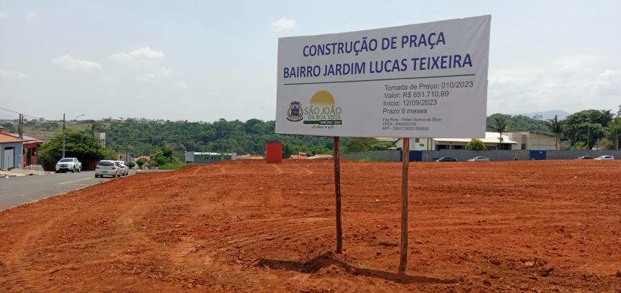 Construção de Praça no Bairro Jd. Lucas Teixeira