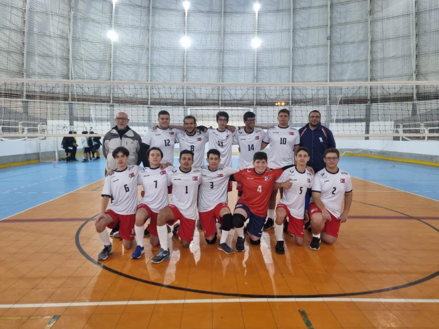 Sub-16 amparense jogou pela Copa Jaguariúna de Voleibol