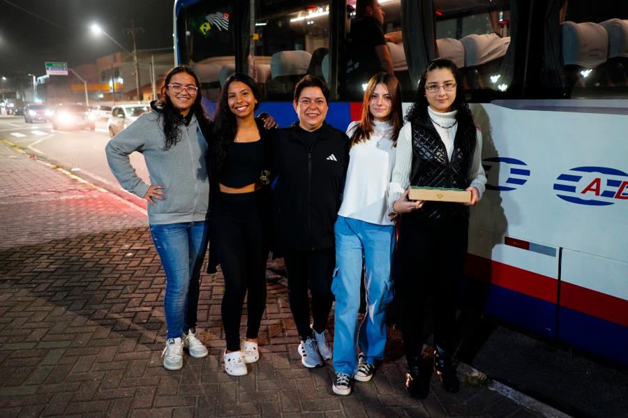 Alunas de Mongaguá disputam final estadual de xadrez nos JEESP