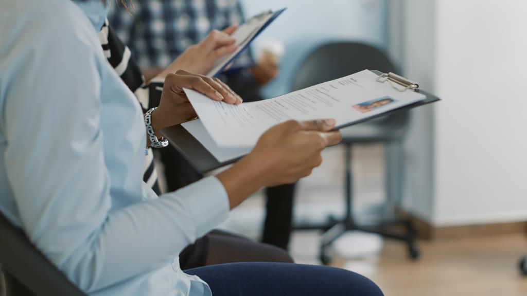 PAT de Mongaguá registra aumento de 31% no preenchimento de vagas de emprego em dezembro