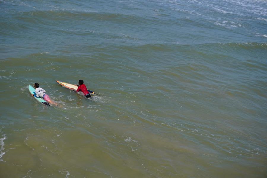 Surf Treino Ambiental movimenta Mongaguá nesta quinta (20)