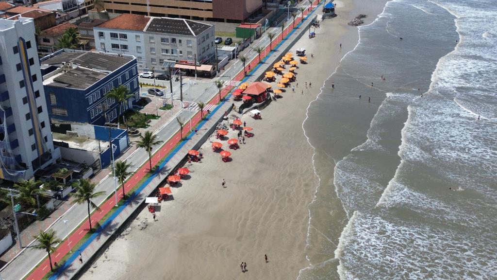 Confira os horários e normas para o comércio durante o verão em Mongaguá