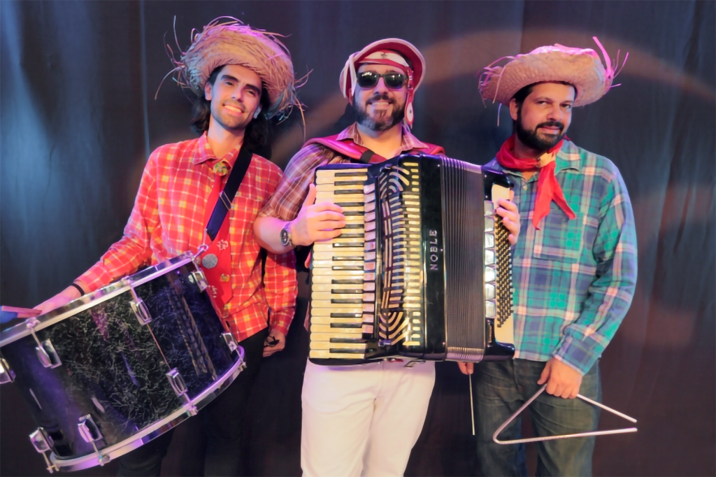 Circuito Cult SP  leva ‘Trio Charmoso’ à Praça Fernando Arens, neste sábado (27)