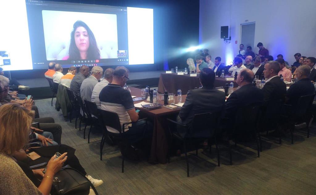 Representantes de Mongaguá participam de reunião regional sobre clima e licenciamento ambiental