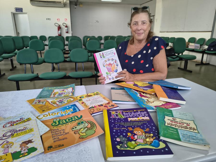 Mongaguá celebra Dia Nacional do Livro e do Direito do Autor destacando encontros com escritores da região