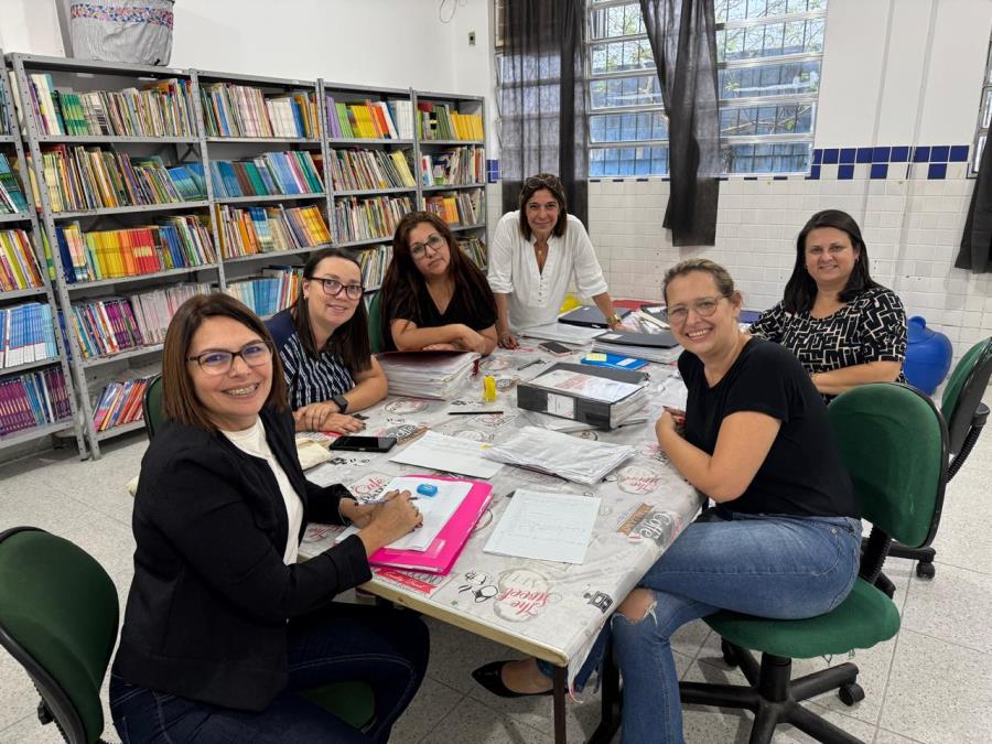 Educação revisa prontuários de docentes e fortalece ações de progressão horizontal