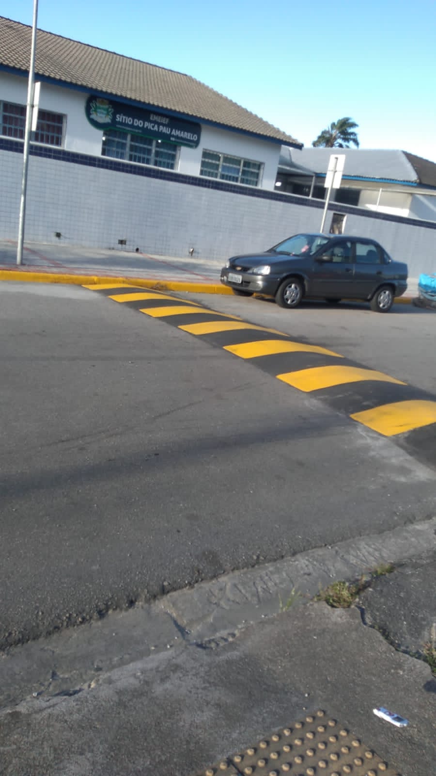 Serviço Municipal de Trânsito revitaliza sinalizações viárias
