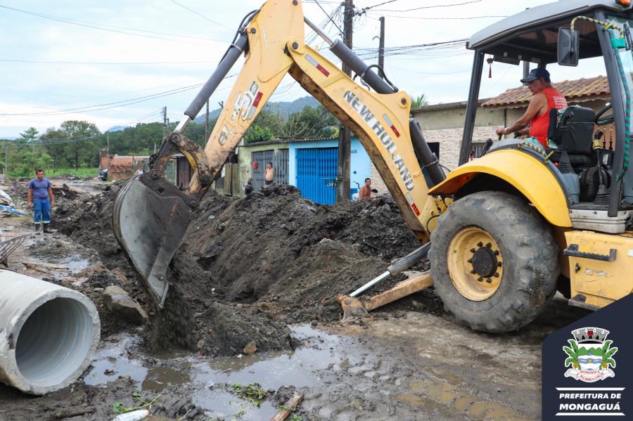 Obras: Avenida 7 de Setembro recebe execução de rede de drenagem