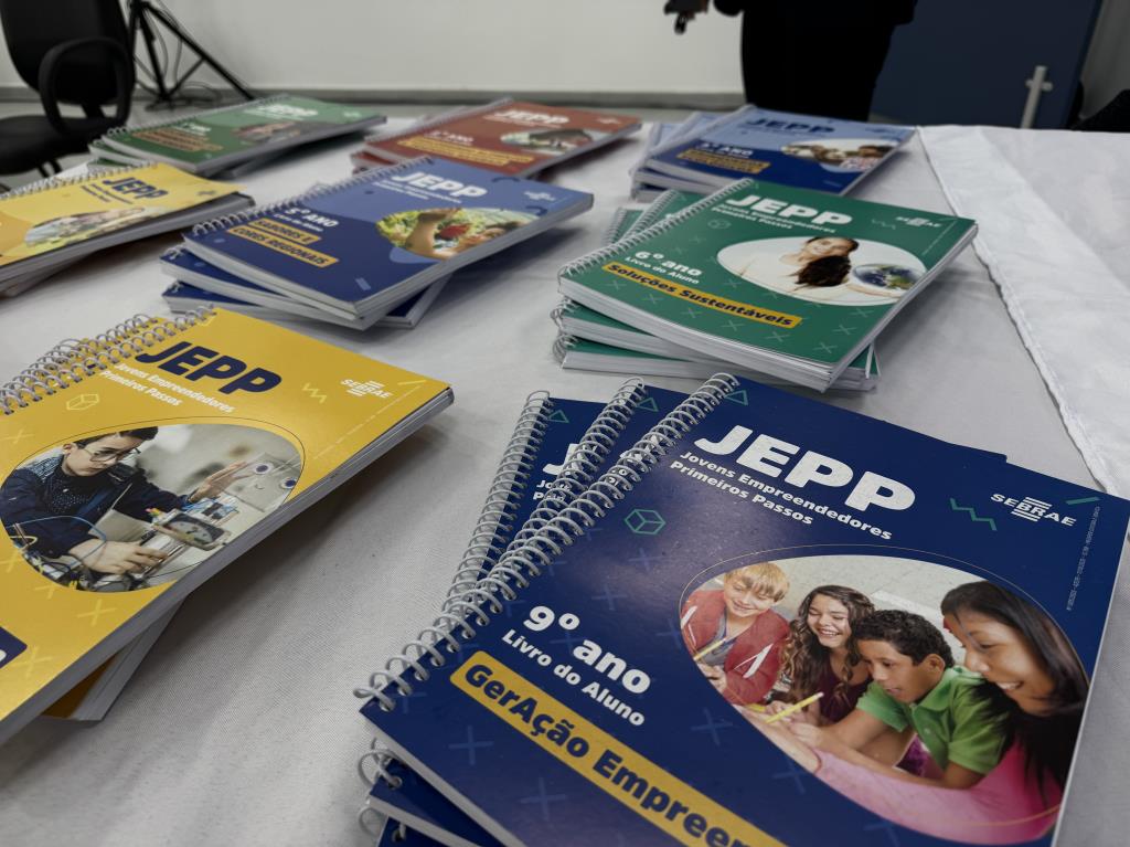 Escolas municipais recebem material didático do Programa JEPP em Mongaguá