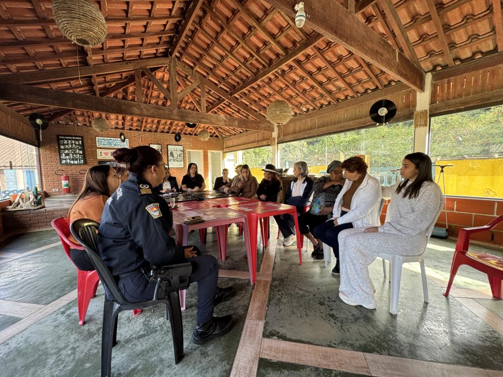 Conselho da Mulher realiza primeira reunião itinerante na área rural de Mongaguá