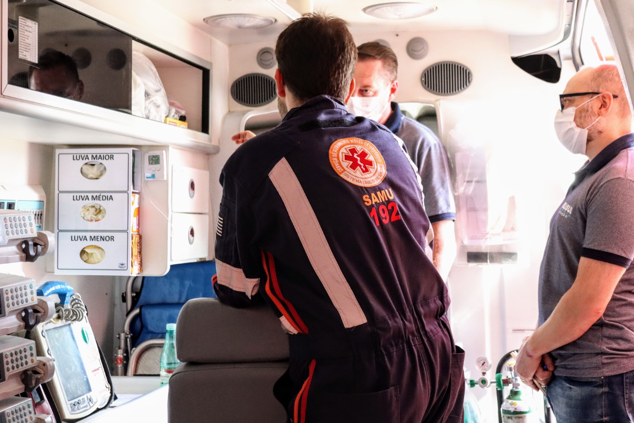 Representantes do Paraná visitam município 