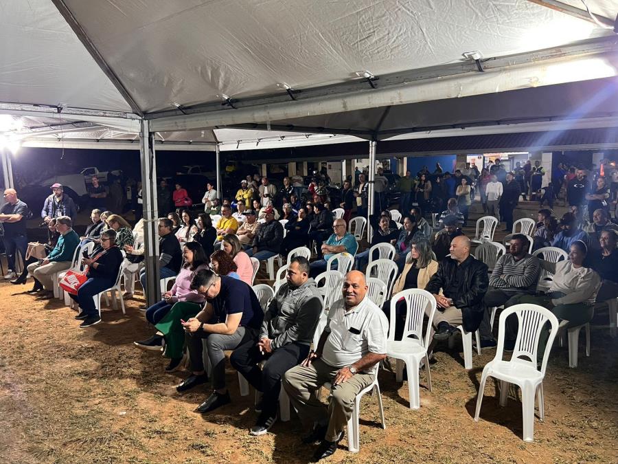 Prefeitura de Bragança Paulista entrega rede de água no bairro Araras dos Pereiras