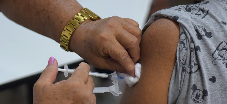 Vacina Meningo C e ACWY está em falta no município