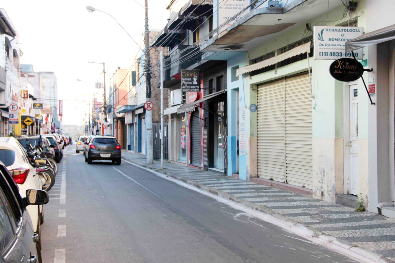 Após reunião, Prefeitura mantém abertura do comércio pelo período de até 10 horas diárias