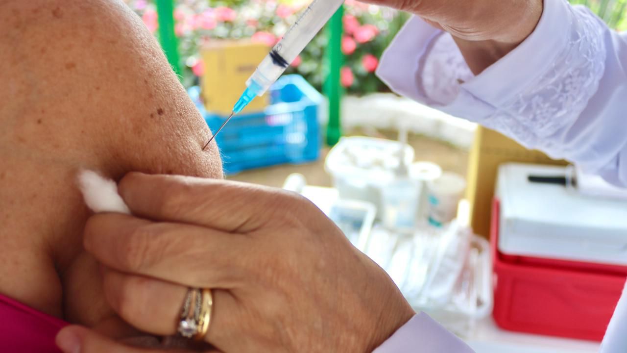 Secretaria de Saúde divulga cronograma de vacinação contra a Covid-19 de 09 a 11 de outubro