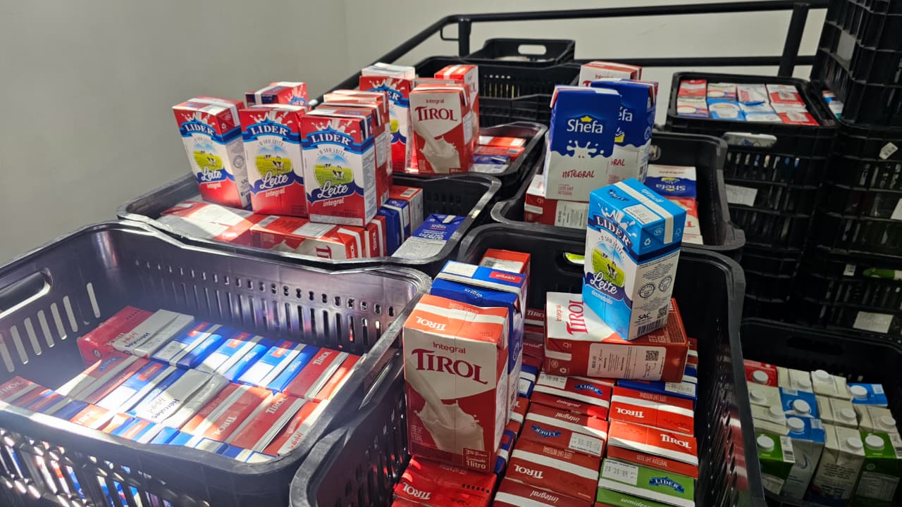 Festa do Caminhoneiro arrecada 1.000 litros de leite para o Fundo Social de Solidariedade