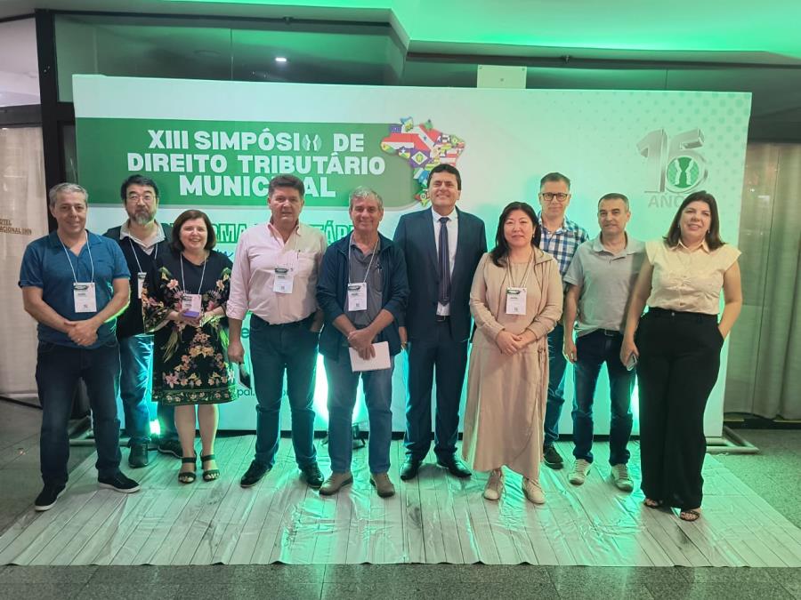 Auditores Fiscais Tributários da Prefeitura de Bragança Paulista participam do XIII Simpósio de Direito Tributário em Campinas