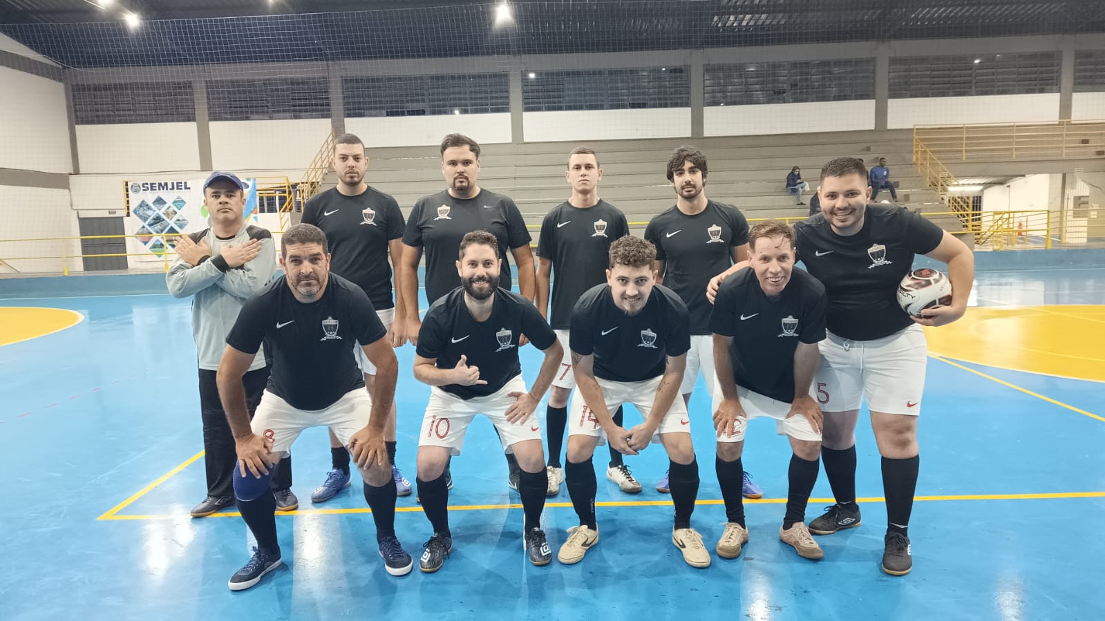 Equipes das Secretarias da Juventude, Esportes e Lazer e de Serviços estreiam com vitória na Copa Intersem de Futsal 2024