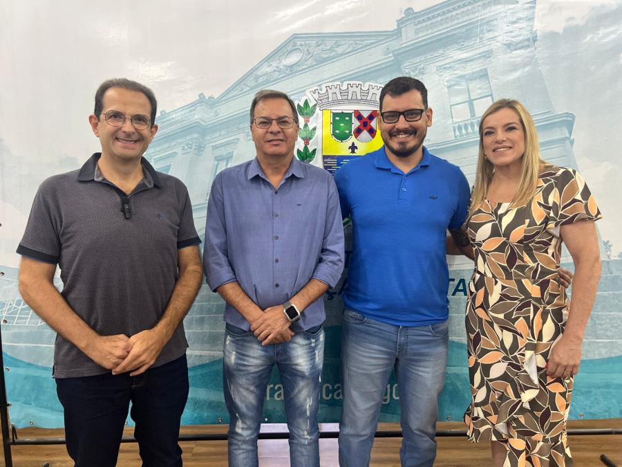 Prefeito indica nomes do Líder e Vice-Líder na Câmara Municipal