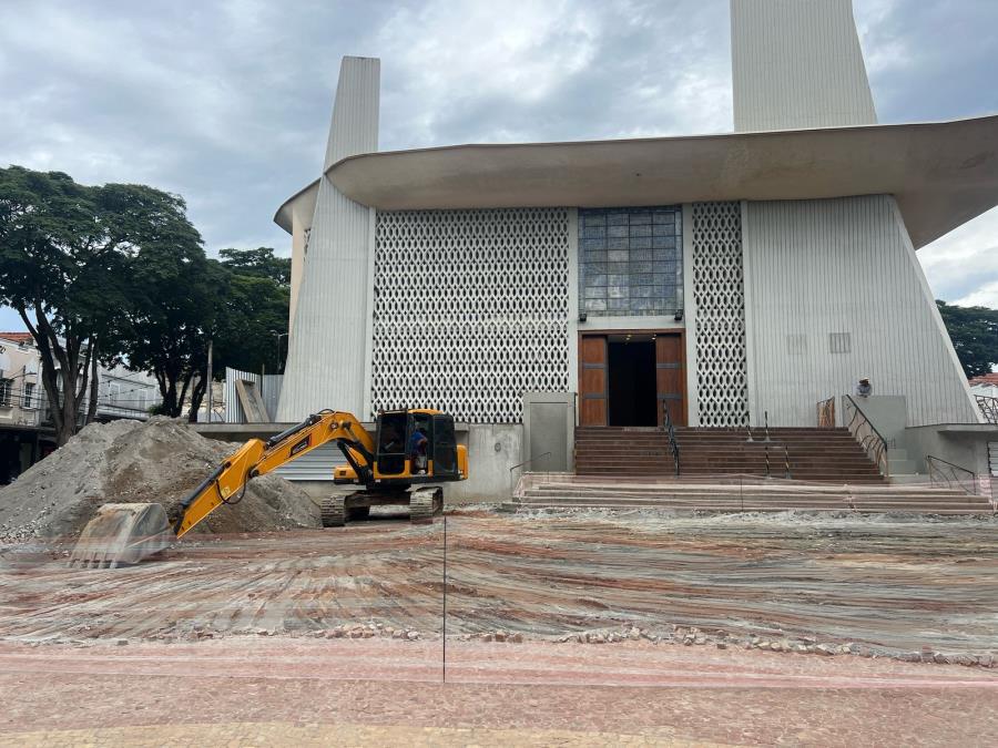 Intervenções na Praça Raul Leme são iniciadas