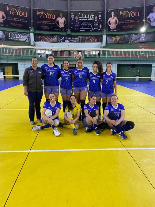 Equipe feminina de Vôlei de Bragança Paulista vence e se