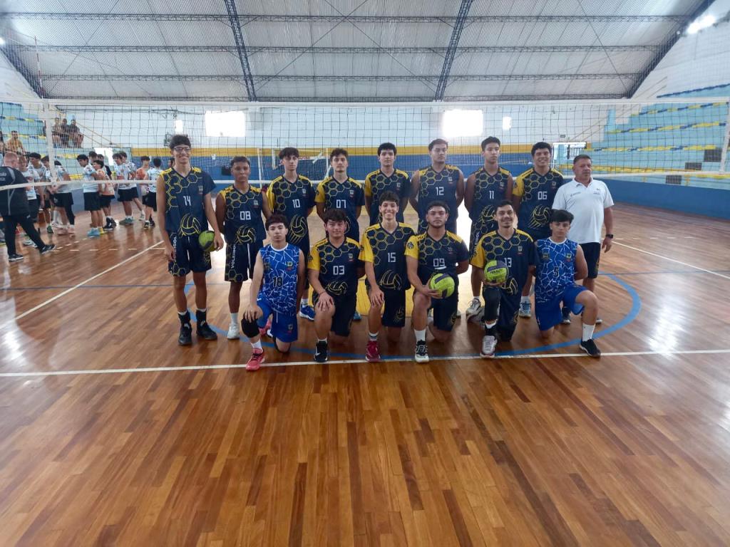 Sub-19 masculino vence jogo emocionante na Copa Itatiba de Voleibol