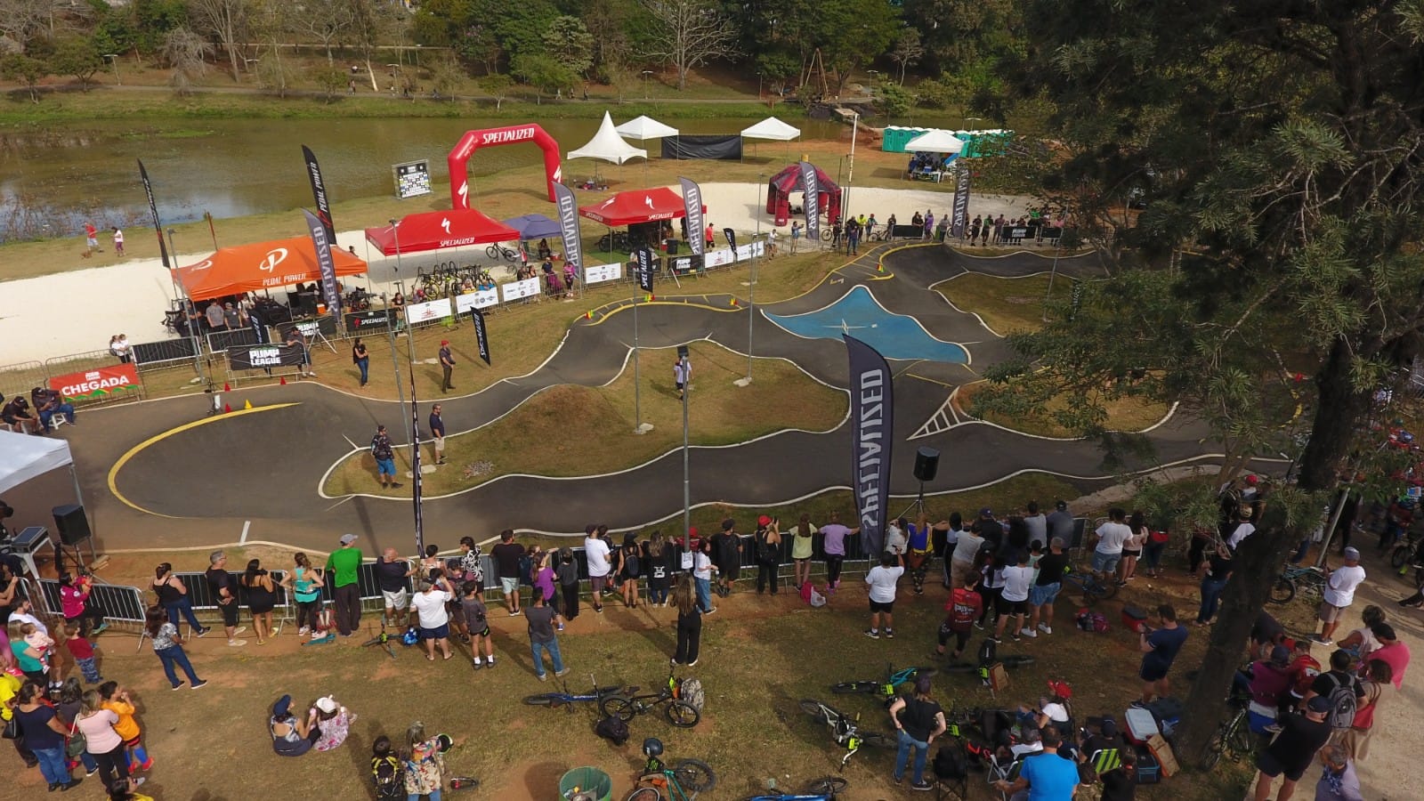 Pump League Brasil atrai atletas e visitantes de todo país ao Lago do Taboão