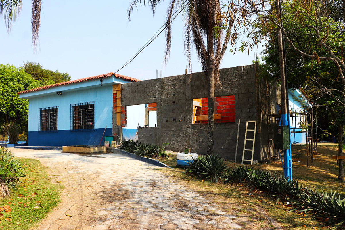 Obras da 1ª creche municipal rural seguem em ritmo acelerado