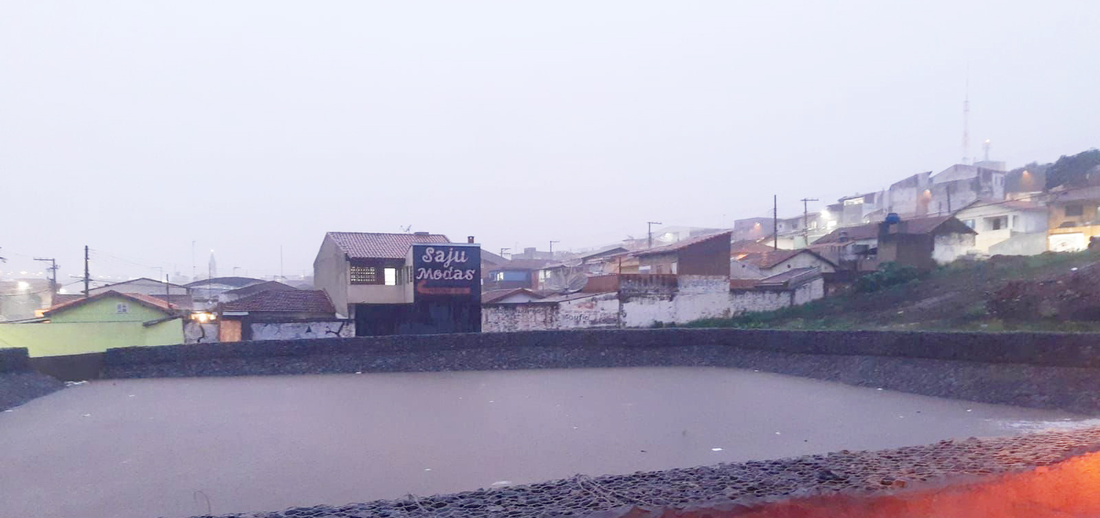 Forte chuva desta terça-feira (22/11) prova eficácia de “piscinões” instalados pela Prefeitura