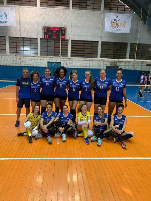Equipe de Voleibol Feminino da SEMJEL conquista mais uma vitória na Copa Itatiba de Voleibol 2024