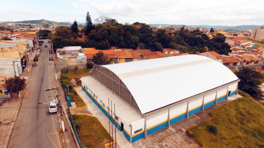 Obras no Ginásio Francisco Virgili na Vila Garcia caminham para fase final