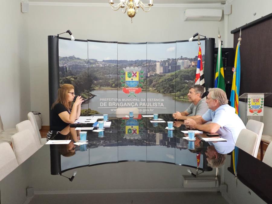 Prefeitura entrega EIV-RIV para Loteamento Residencial Jardim Britânia