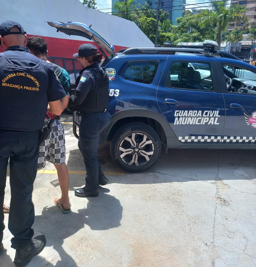 GCM de Bragança Paulista resgata mulher mantida em cárcere privado