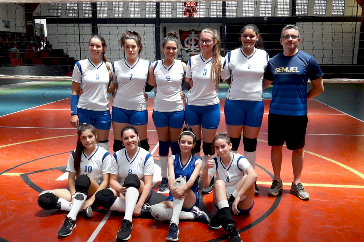 Equipe de Vôlei Feminino Adulto de Bragança Paulista conquista vice- campeonato na Copa Itatiba Regional de Voleibol - Prefeitura de Bragança  Paulista