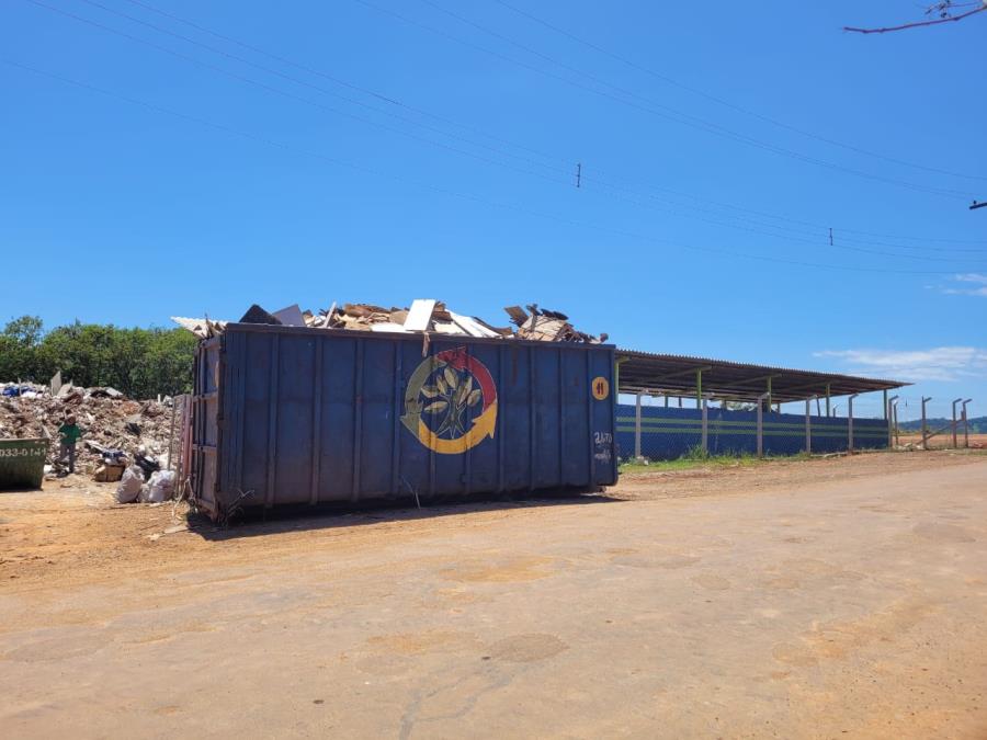 Prefeitura contrata empresa para triagem e retirada de resíduos do Ecoponto