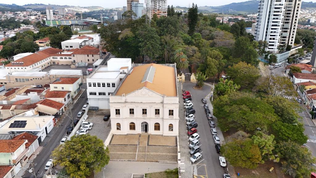 Secretarias de Cultura e Turismo e SEMJEL alinham ações conjuntas para eventos de fim de ano e Festival de Verão 2026