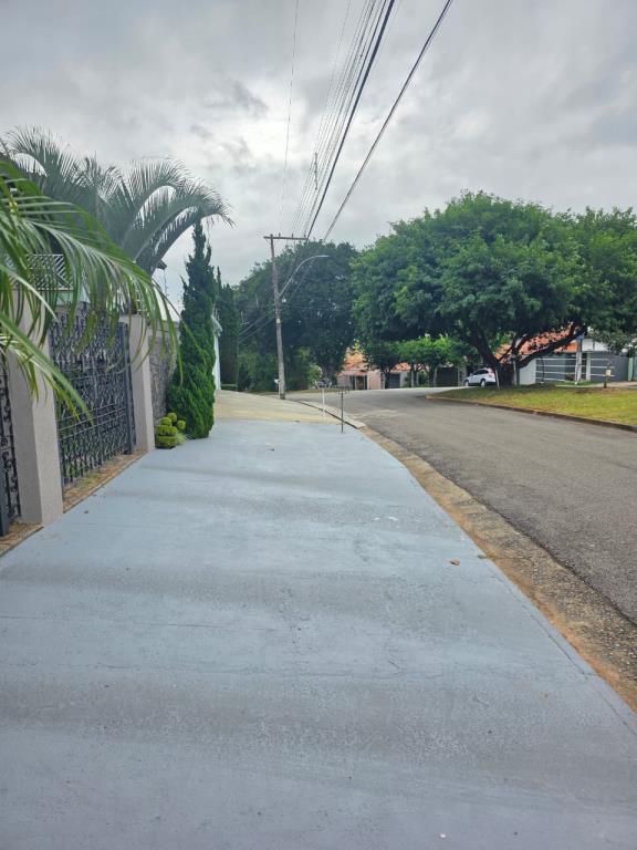 Uma cidade mais bonita e organizada começa com a responsabilidade dos moradores sobre calçadas e terrenos