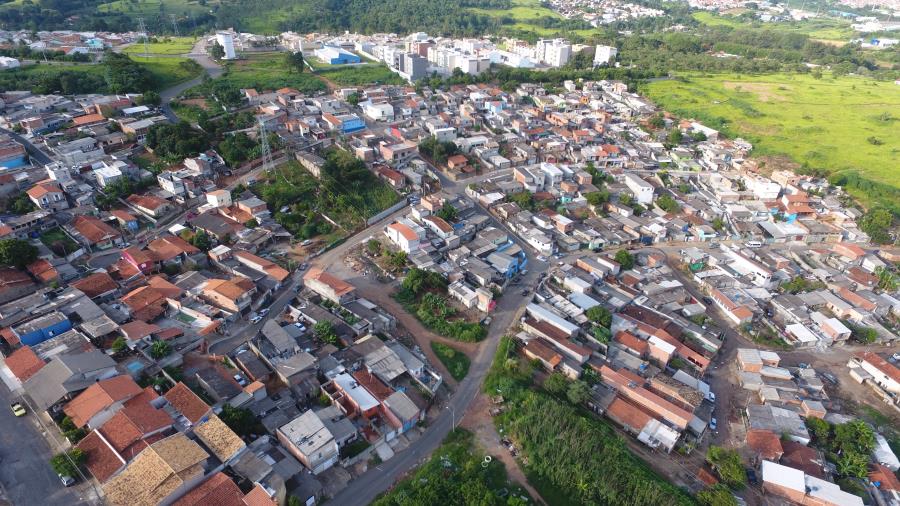 Prefeitura regulariza moradias para 417 famílias
