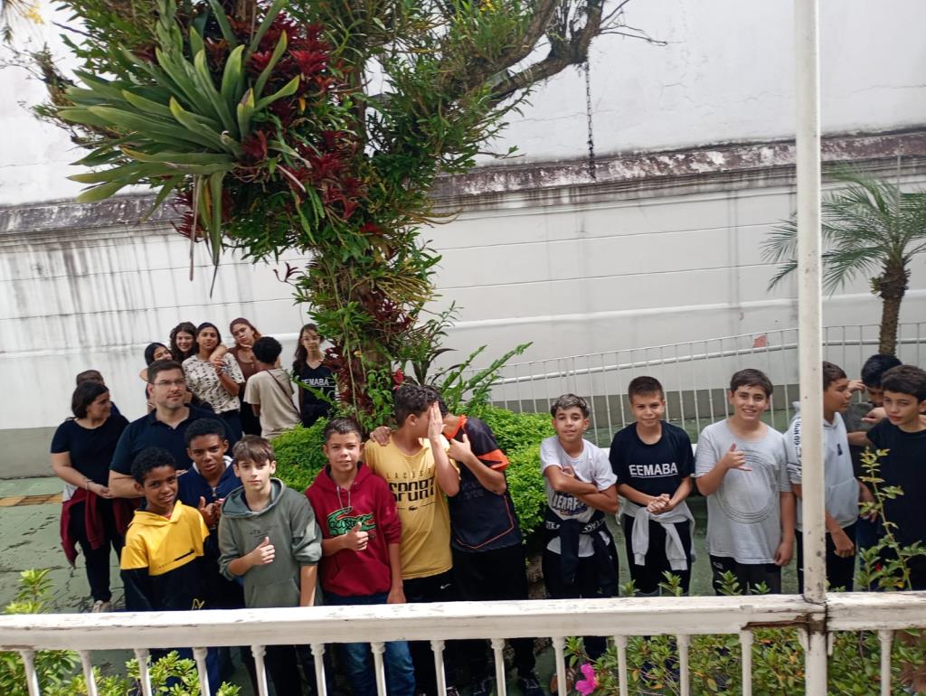 Alunos da rede estadual visitam o Museu Municipal Oswaldo Russomano