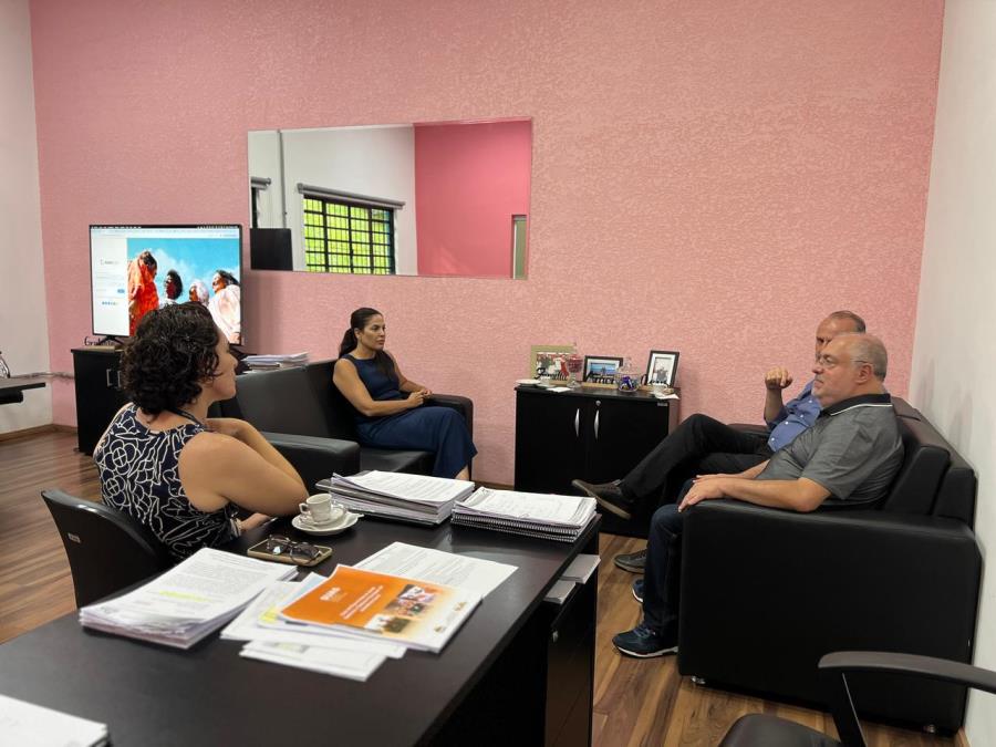 SEMADS de Bragança Paulista recebe visita de Secretária de Assistência Social de Atibaia