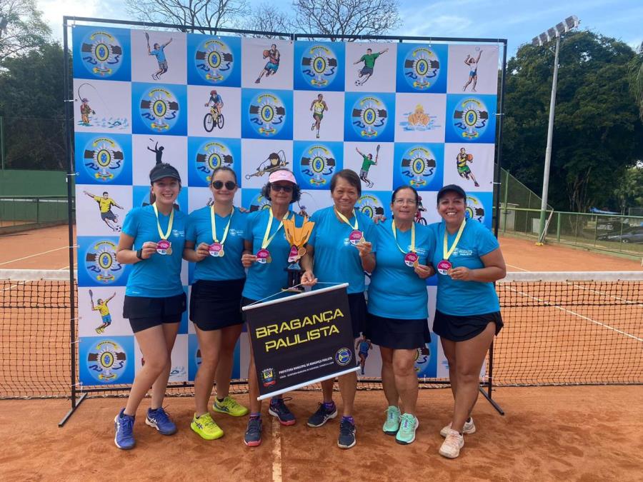 Equipe de Tênis Feminino de Bragança Paulista participa de Torneio em Três Corações - MG
