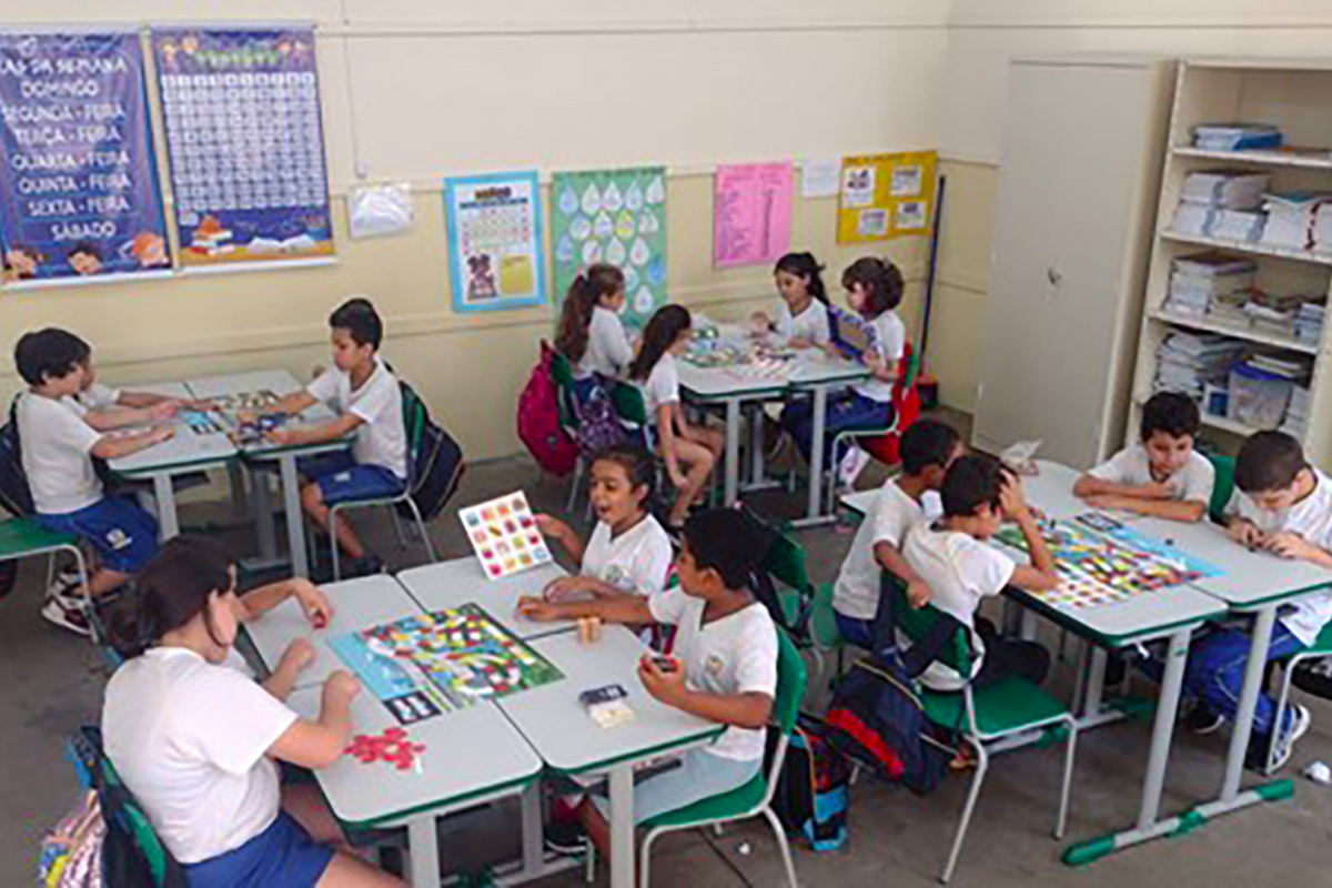 Alunos da rede municipal têm aulas de Educação Financeira e aprendem como poupar e investir